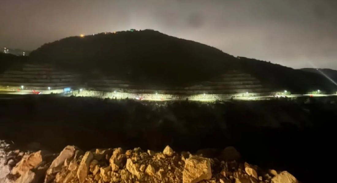 بالصورة: طريق المتن السريع بعد إضاءتها بالطاقة الشمسية