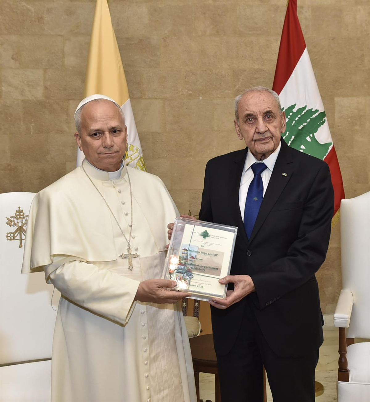هدية من الرئيس نبيه بري لقداسة البابا لاوون!