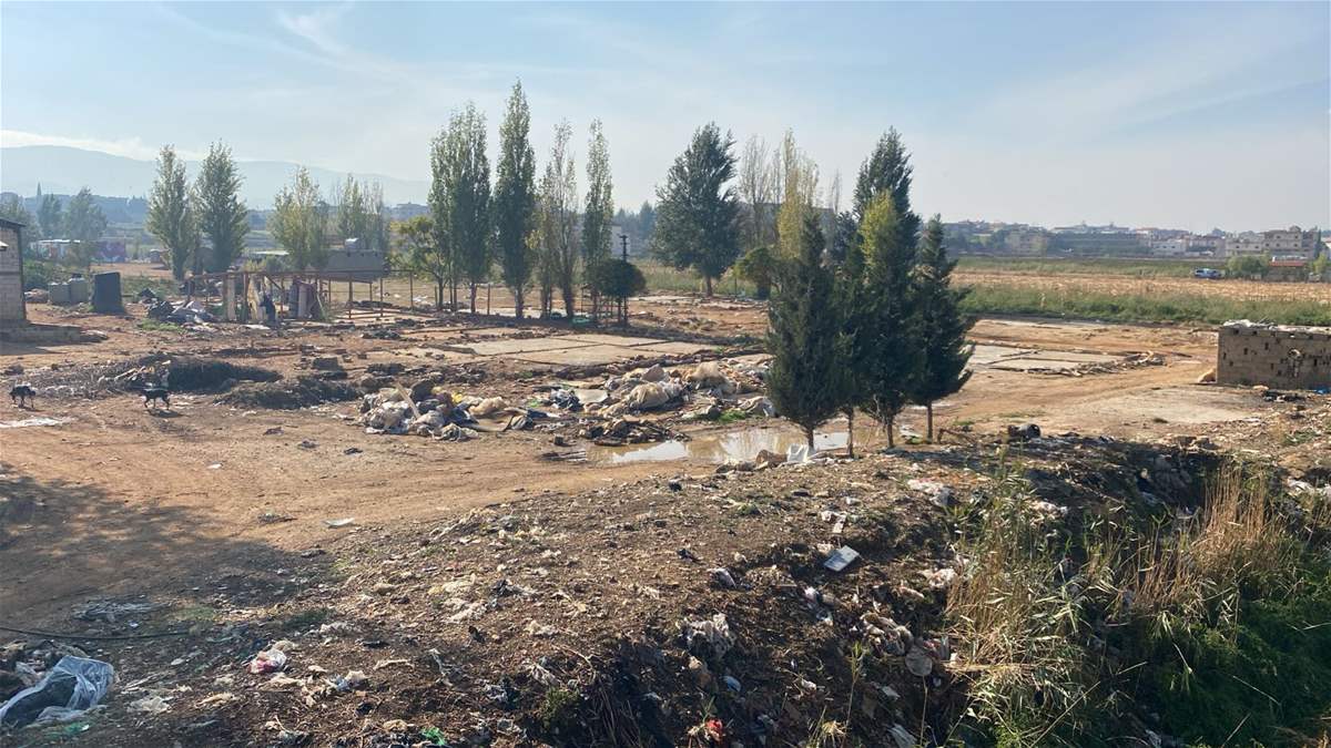 كان يلوث الليطاني.. تفكيك مخيم للنازحين السوريين