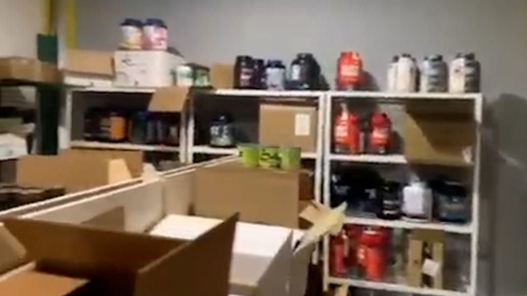 ضبط  كمية كبيرة من المتممات الغذائية المهربة